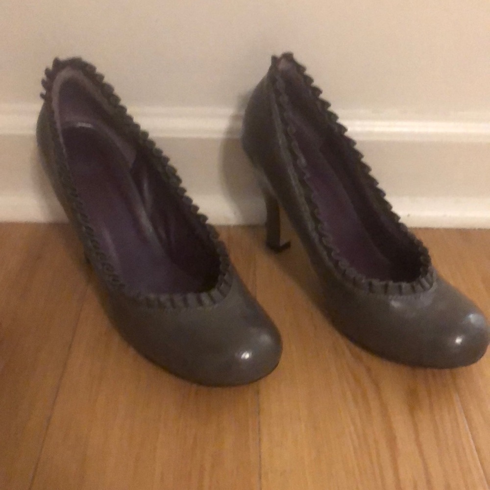 Madden gray pumps.